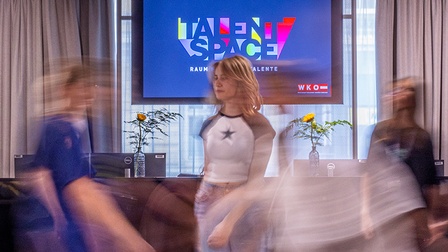 Schülerinnen und Schüler im Talent Space der Wirtschaftskammer Oberösterreich.