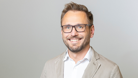 Porträt von einem Mann im Businessoutfit