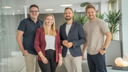 Der neue JWOÖ-Landesvorsitzende Florian Baumgartner (2. v. r.) mit seinen Stellvertretern (v.l.) Leo Jindrak, Ines Trenda und Lukas Krainz. 