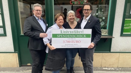 V.l.n.r.: WK Wien-Bezirksobmann Neubau Markus Frömmel, Doris Cistec, Corinna Cistec, Bezirksvorsteher Markus Reiter (Grüne).