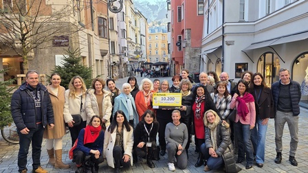 Gruppenbild der Teilnehmer beim Welttag der Fremdenführer 2026 in Tirol