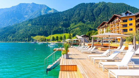 Hotelanlage am Achensee in den Karwendel-Bergen 