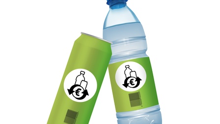 Grafik einer Plastikflasche und einer Metalldose vor weißem Hintergrund. Auf beiden ist jeweils ein Eurozeichen