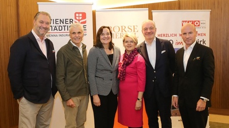 Gruppenbild bei Vortrag: Optimismus als Erfolgsstrategie