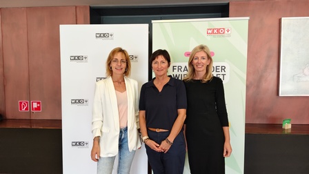 Bildunterschrift v.l.: Petra Brünker, Alexandra Sappl, Verena Weiler 