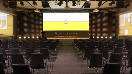 Podium bei der Austriacus Preisverleihung