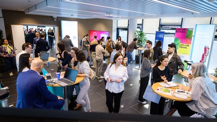 Die Gründerinnen und Gründer nutzten auch die Infostände im Haus der Wiener Wirtschaft. 