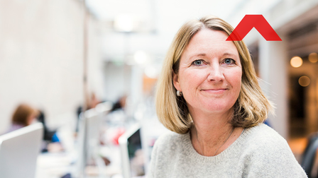 wîse up Sujet - Frau lächelt in Kamera