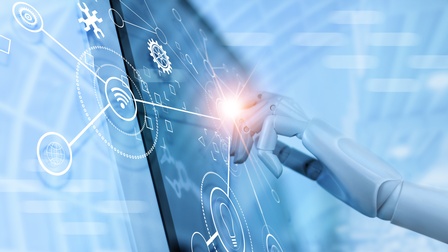 KI-Roboterhand bedient Tablet