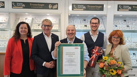 S. Pfeiffer, J. Herk, Josef und Jakob Königshofer, E. Neubauer-Wolf (v.l.) bei der Ehrung.