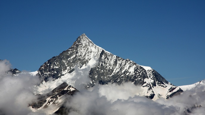 Breithorn, Blick auf die Gebirgsspitze