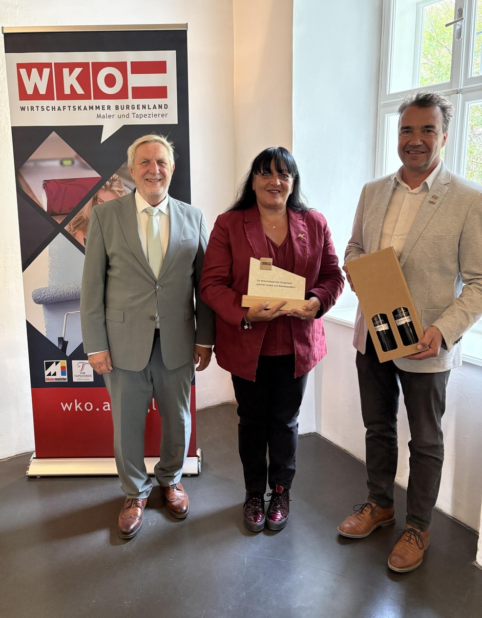 Bundesinnungsmeister Hannes Koudelka, Veronika Neufelner und Landesinnungsmeister Mst. Jürgen Szerencsits (v. l.) 