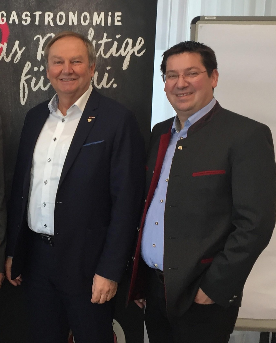 KommR Helmut Tury und Spartenobmann Matthias Mirth (v. l.)