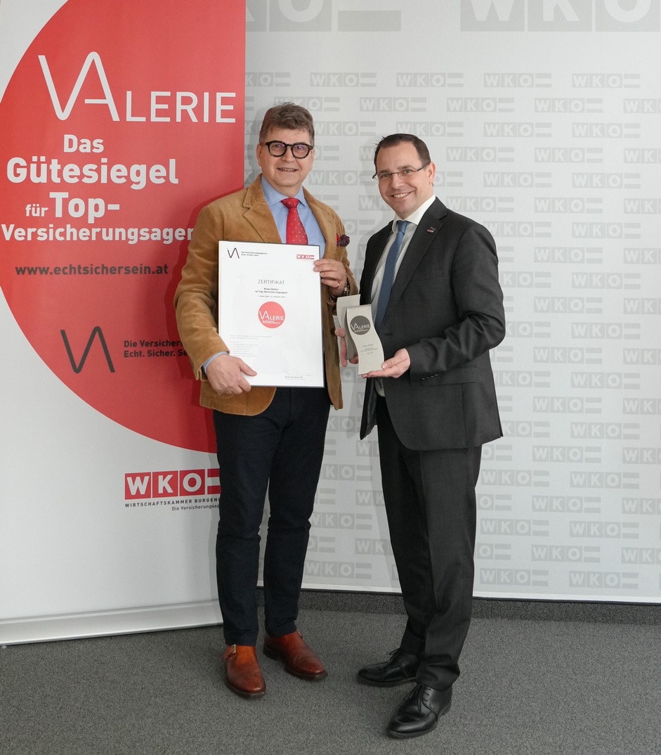 Mit dem Gütesiegel „VAlerie“-Ausgezeichneter und Obmann des Landesgremiums der Versicherungsagenten, Klaus Duller, mit Wirtschaftskammerpräsident Andreas Wirth (v. l.). 