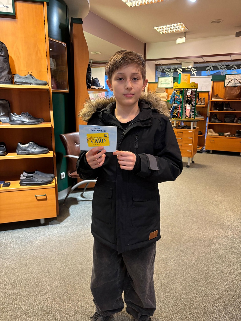 Foto der Gewinnüberreichtung