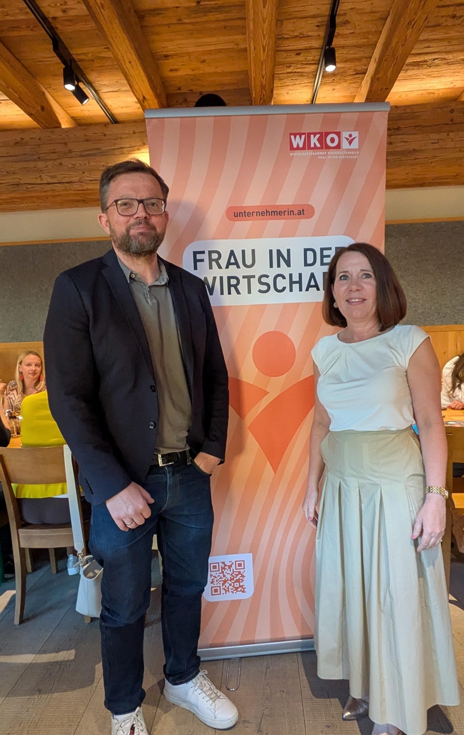 FIW-Bezirksvorsitzende Bettina Heinzl und Bezirksstellenleiter Julius Gelles