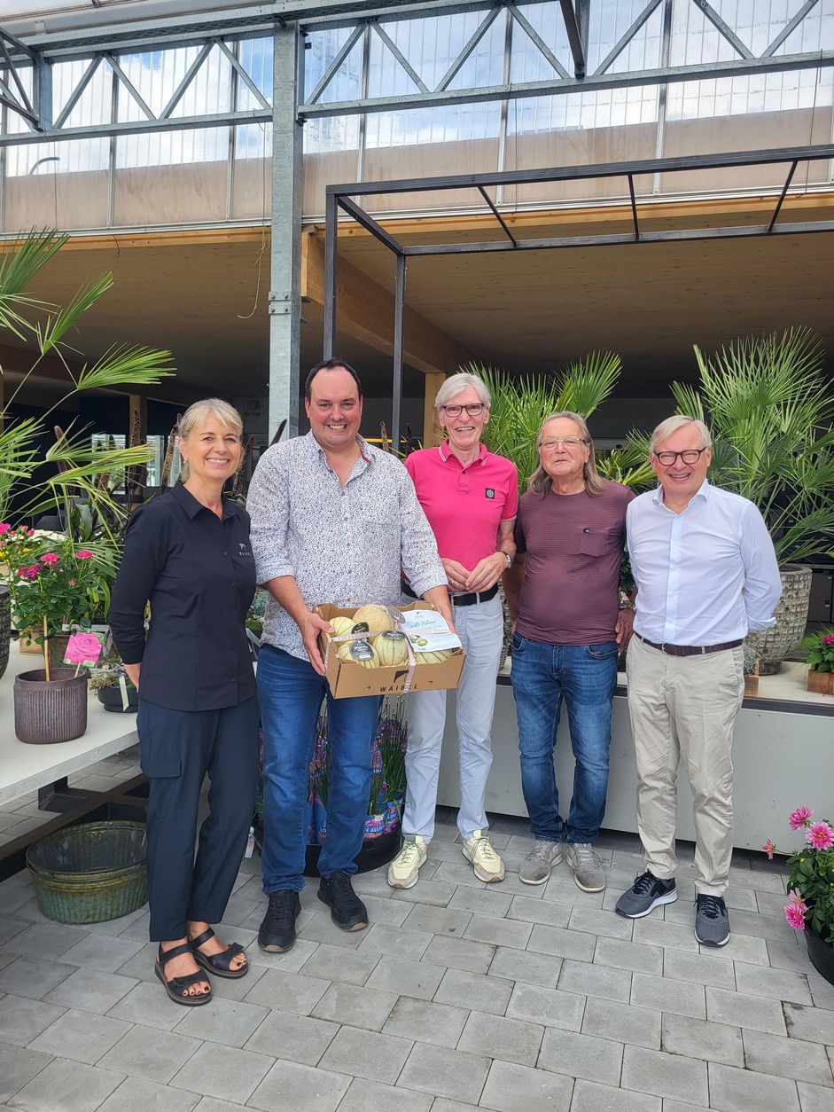 Gruppenfoto Betriebsbesichtigung Rosen Waibel