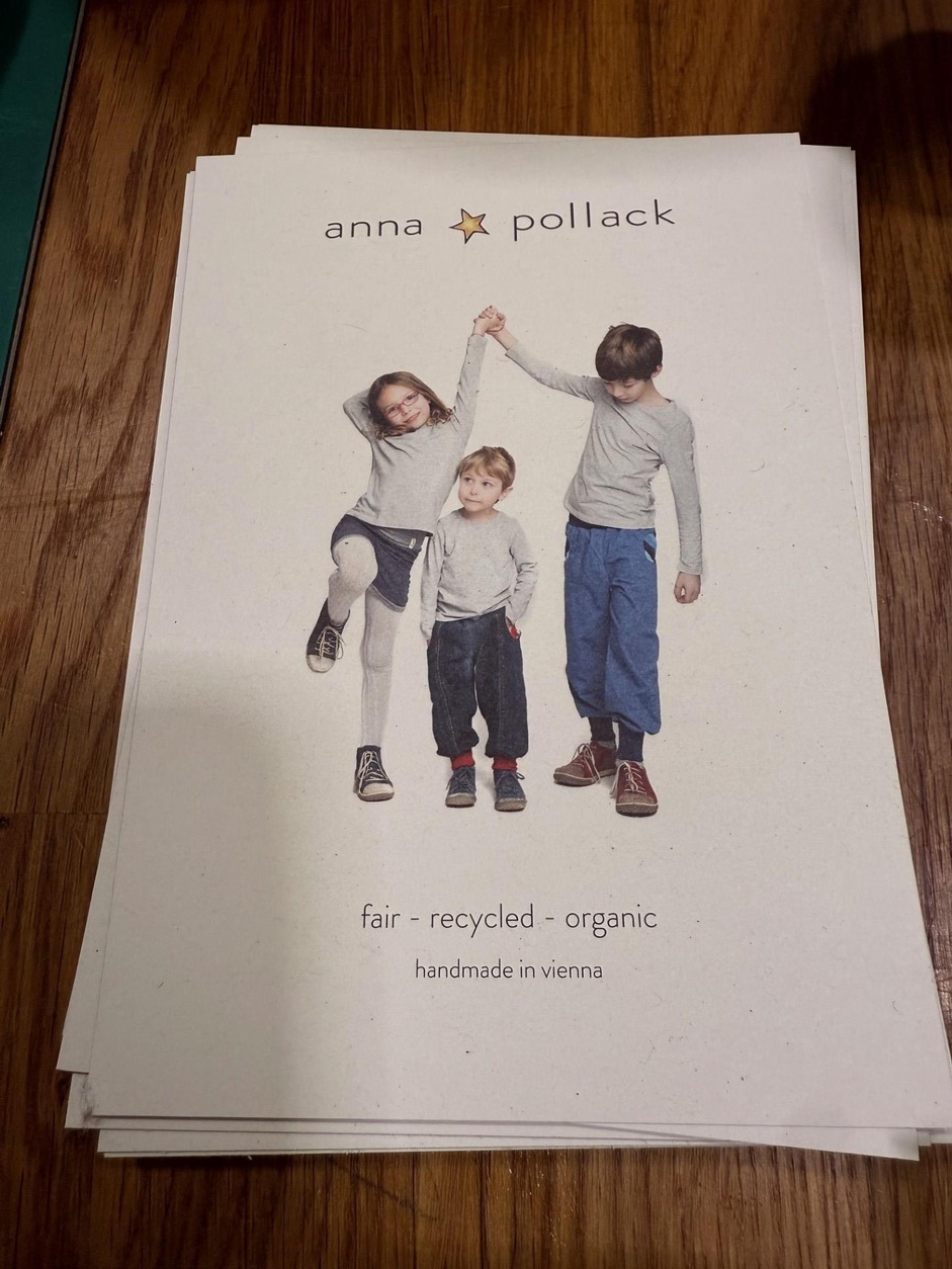 Folder Anna Pollack