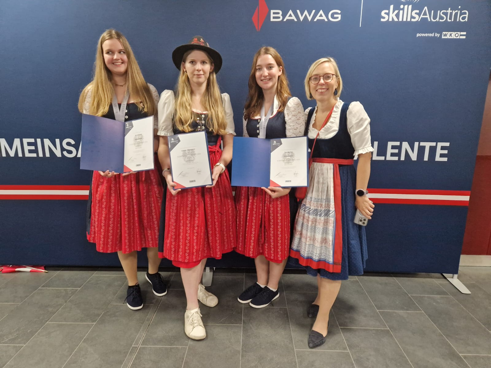 Gruppenfoto Gewinner:innen