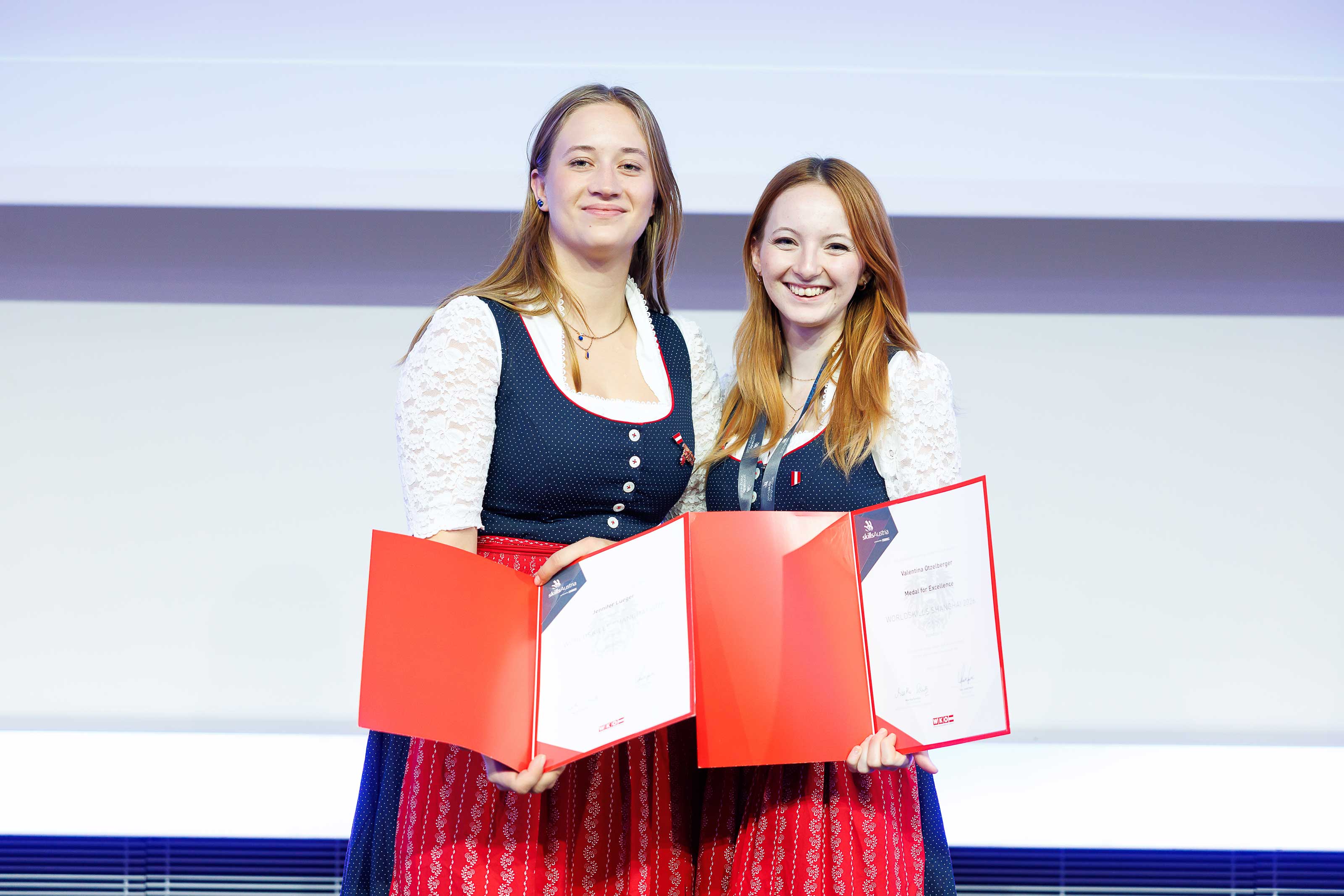 Valentina Otzelberger und Jennifer Lueger