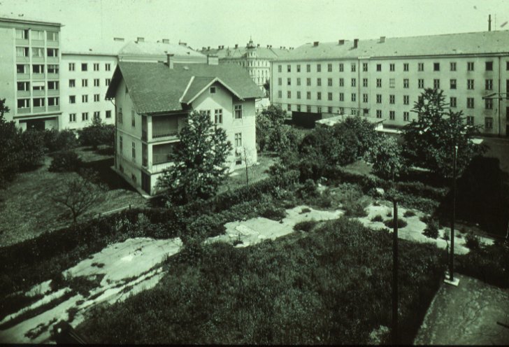 Vor der Errichtung des WIFI-Geb&auml;udes stand an dieser Stelle ein Haus