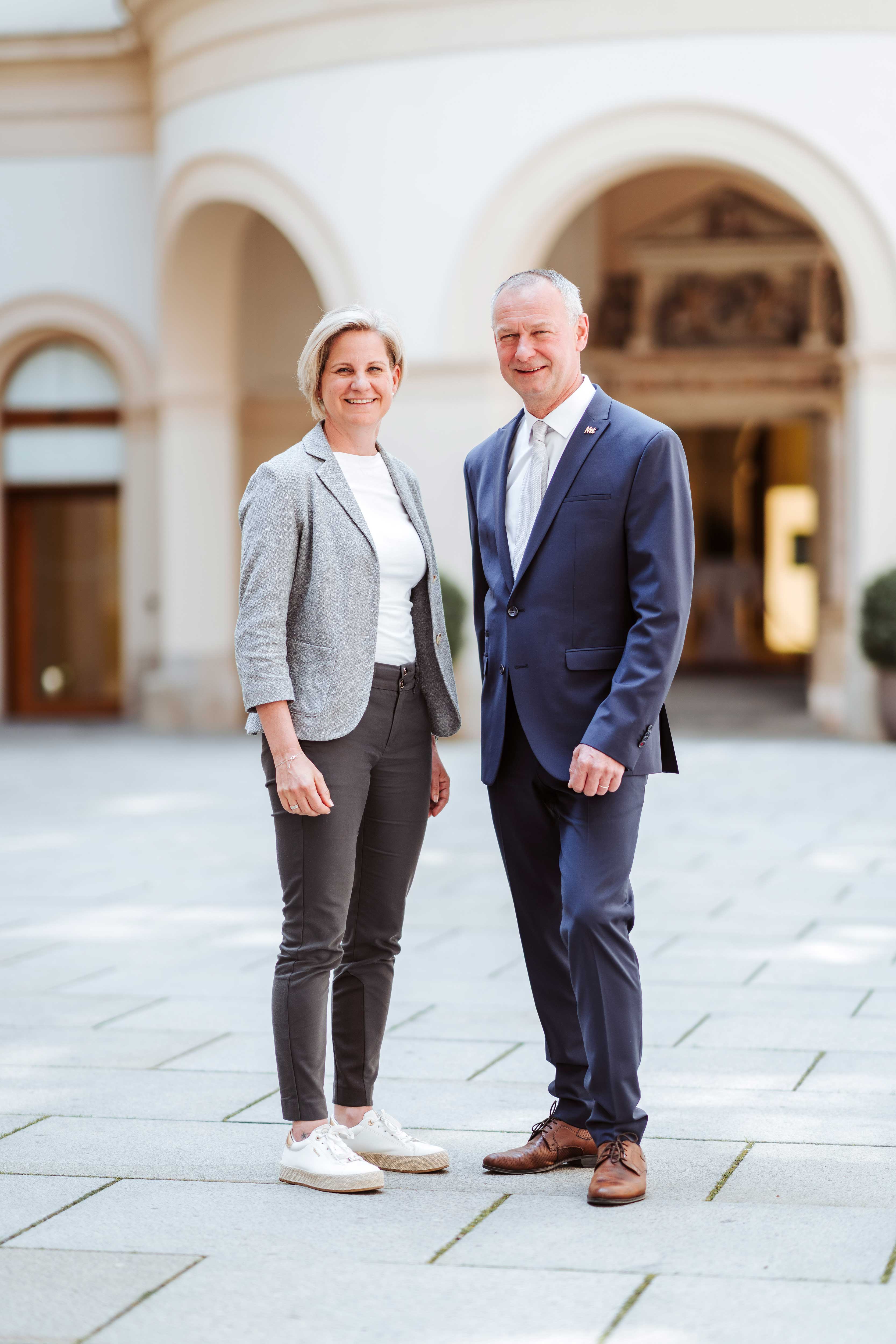 Mst. Ing. Manfred Denk, MBA und Ing. Manuela Kuterer