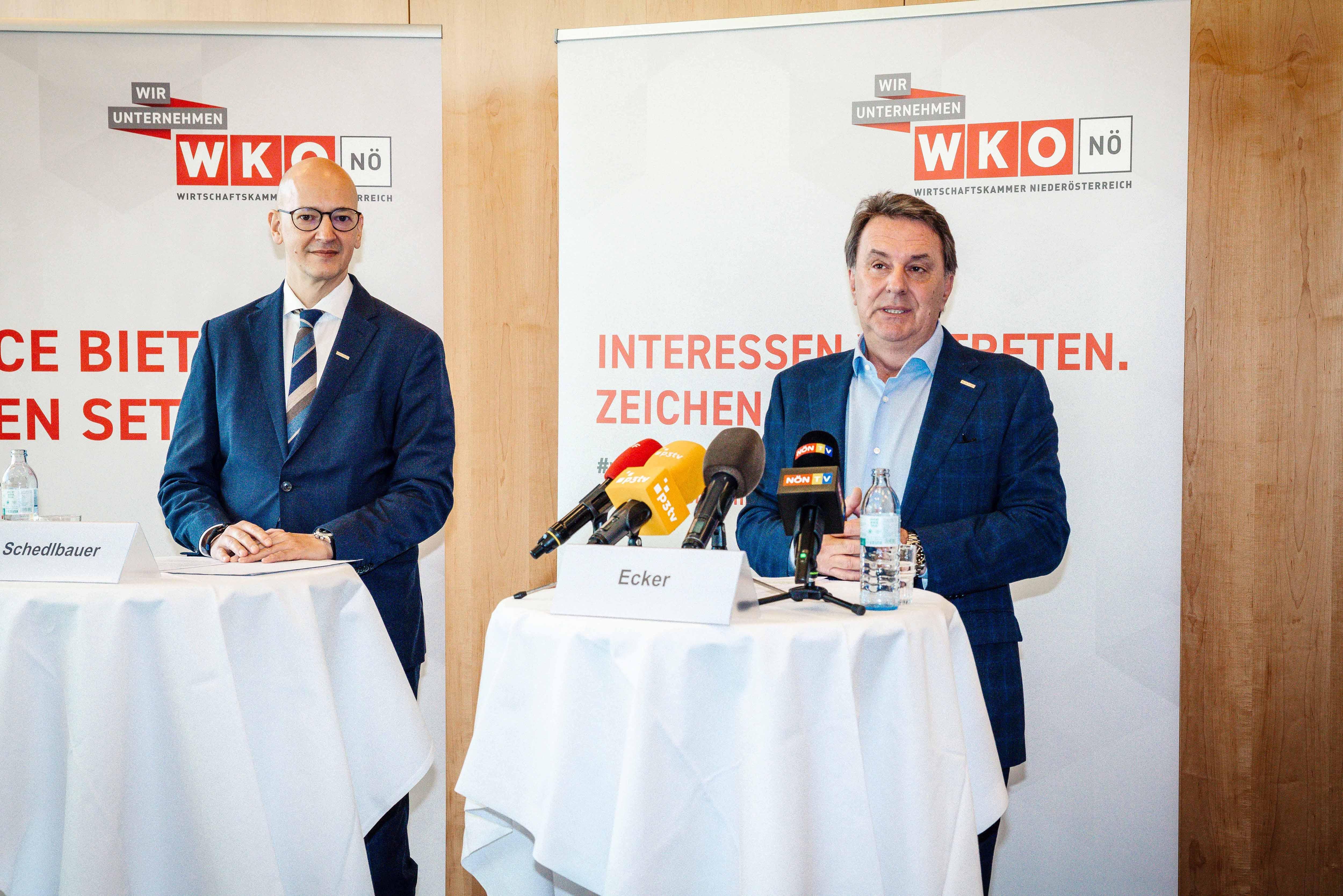 WKNÖ-Präsident Wolfgang Ecker (rechts) und WKNÖ-Direktor Johannes Schedlbauer 