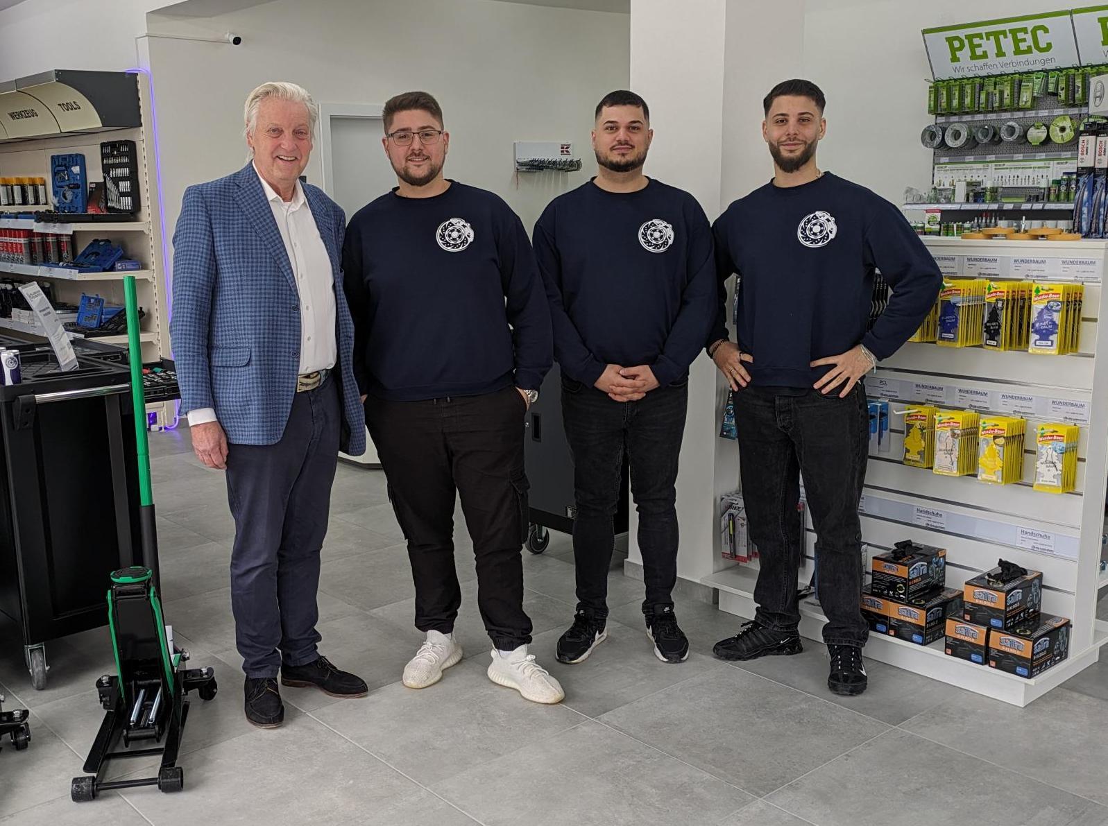 Hollabrunner KFZ-Ersatzteile eröffnet