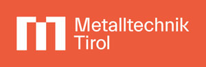 Logo Metalltechnik Tirol weiß vor orangenem Hintergrund