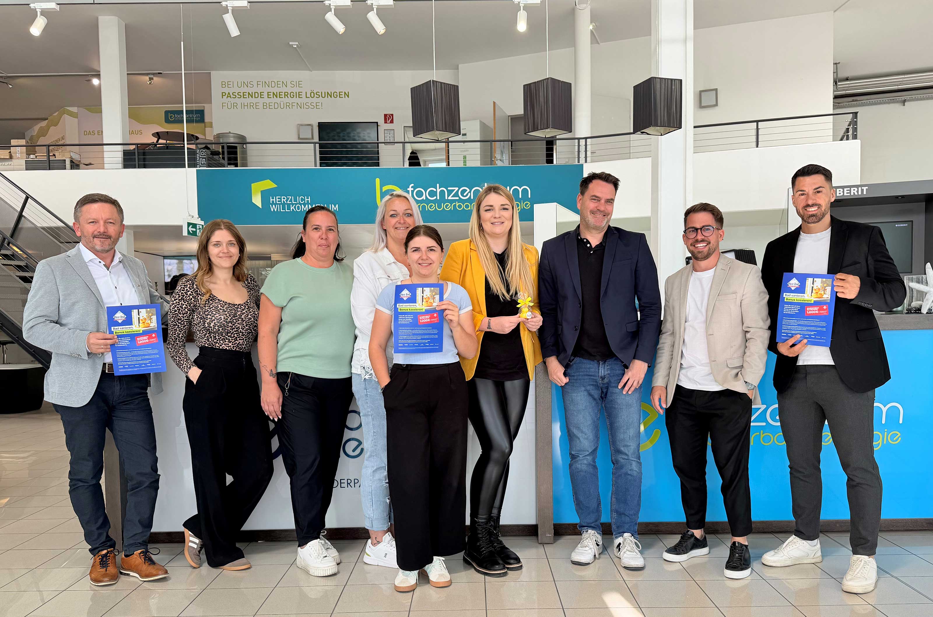 Anton Berger mit den Mitarbeitern der Bad & Energie SHT GmbH