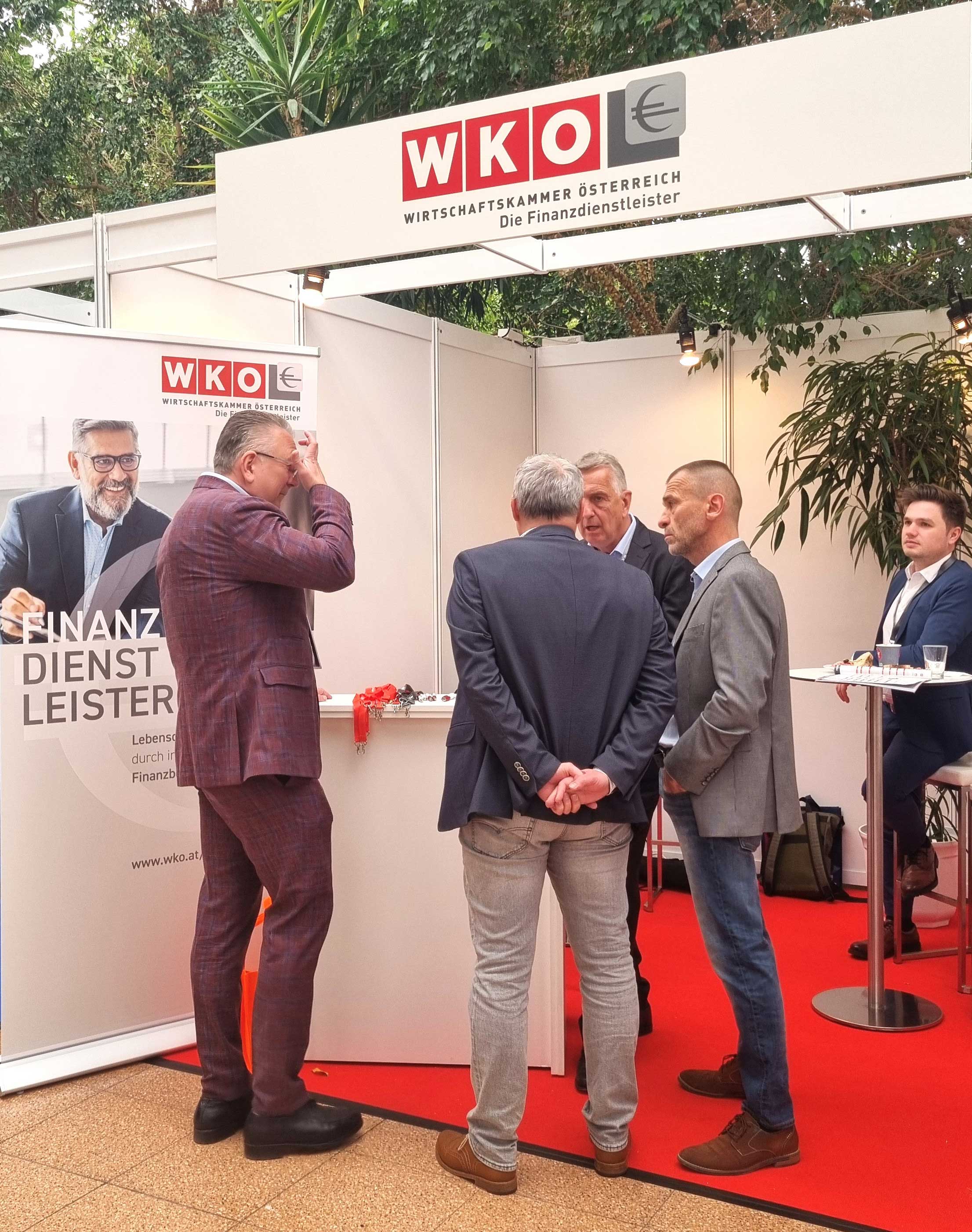 Stand des fachverbands Finanzdienstleister auf dem AssCompakt Trend-Tag 2026