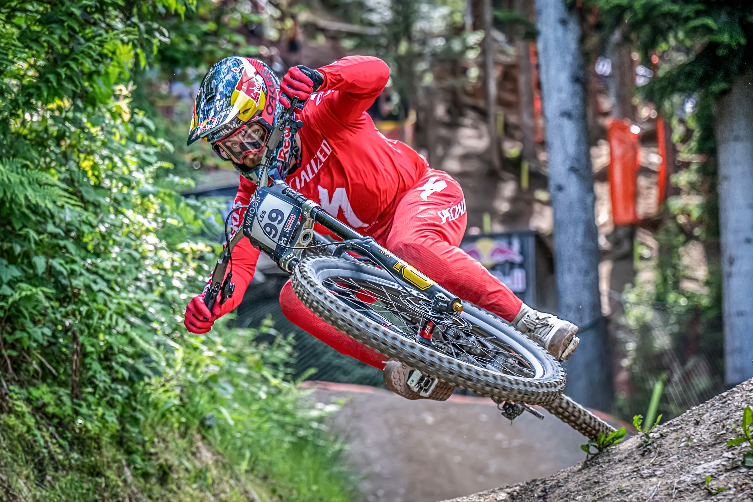 Finn Iles UCI Downhill World Cup Leogang 2025