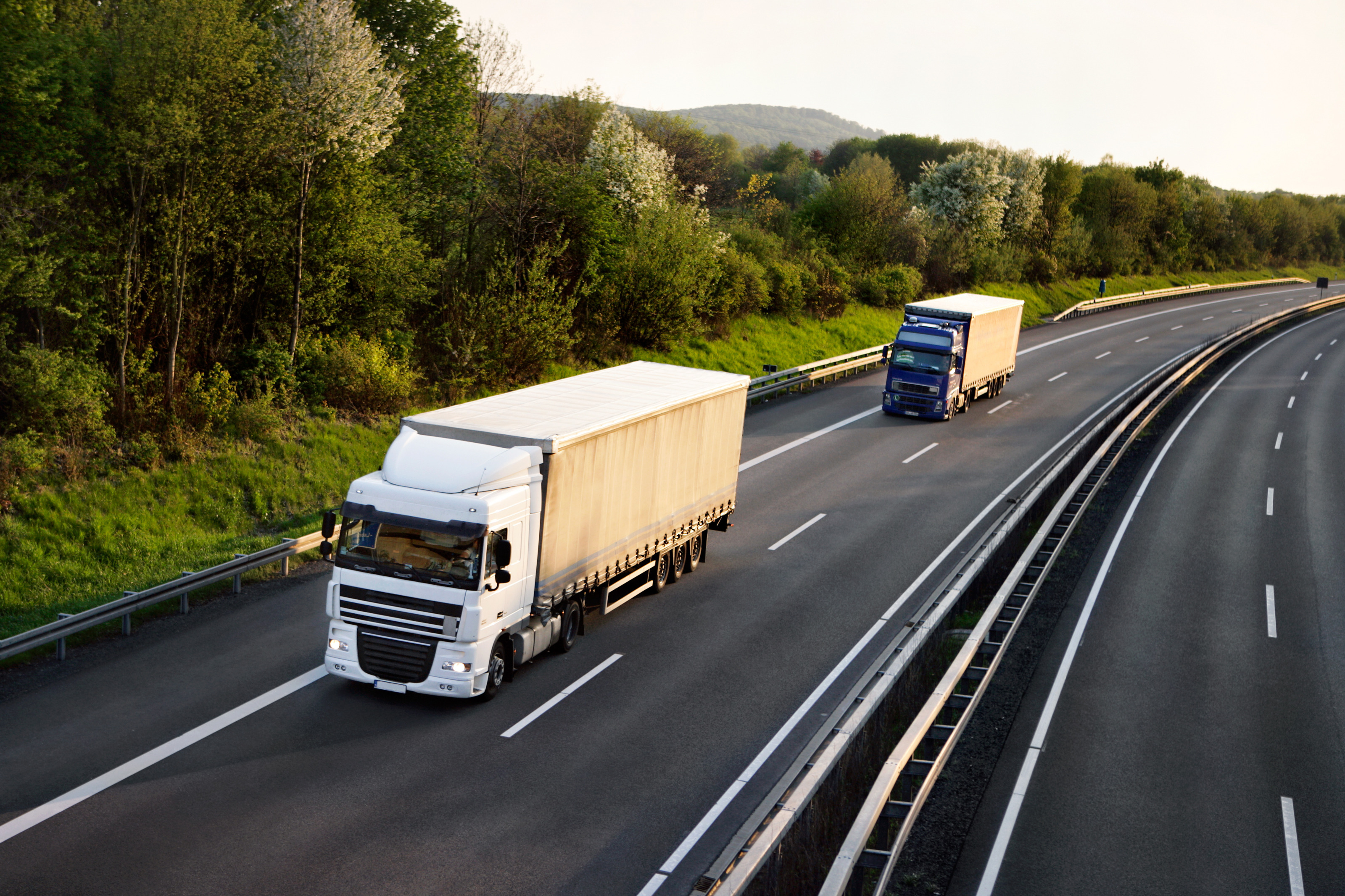 Maut und GO-Box: Informationen für Lkw- und Buslenker - WKO