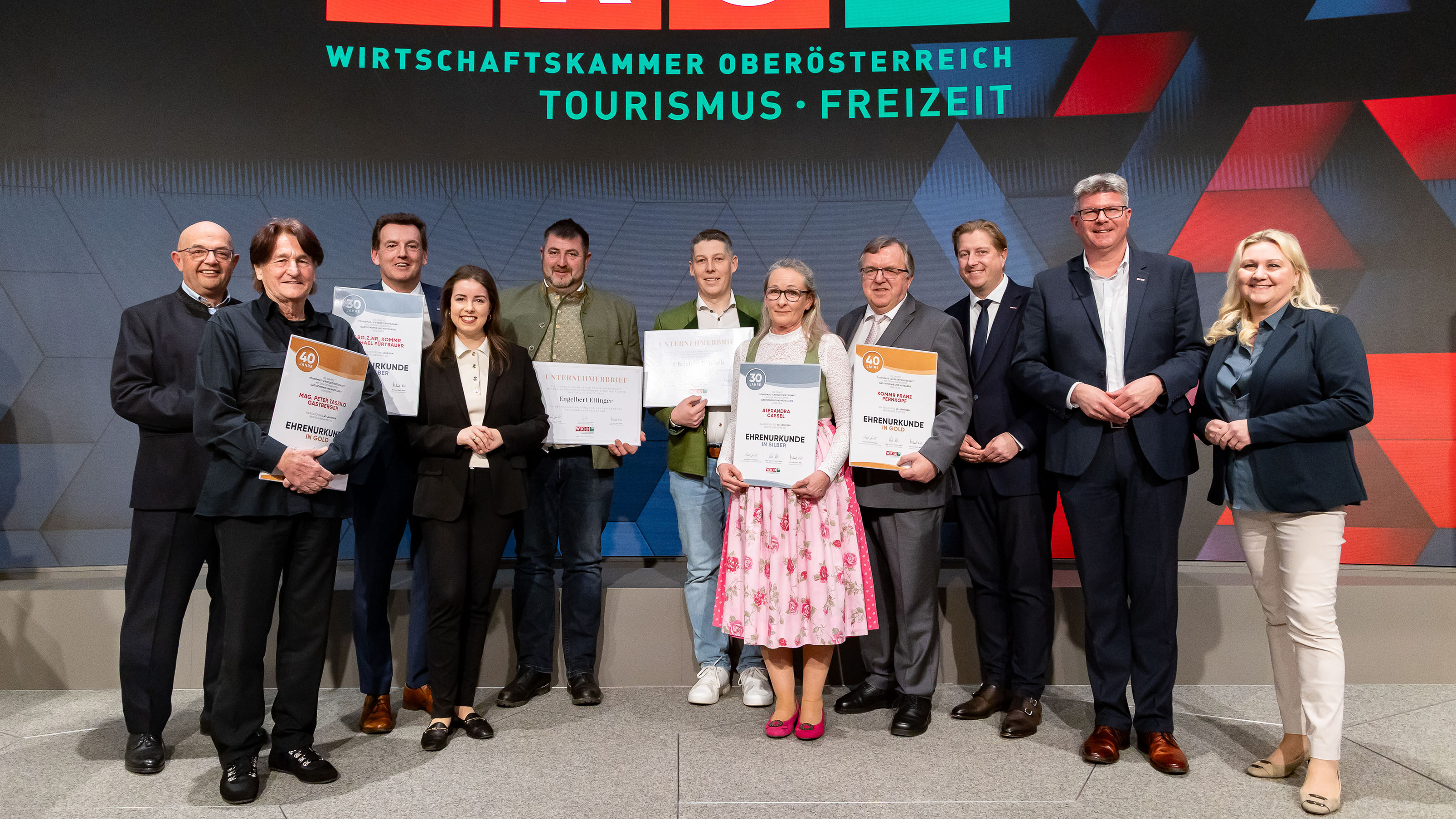 personen, b&uuml;hne