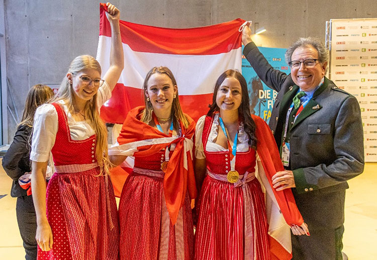 Isabella Lindenbauer, Laura Tschiltsch, Christina Strauß