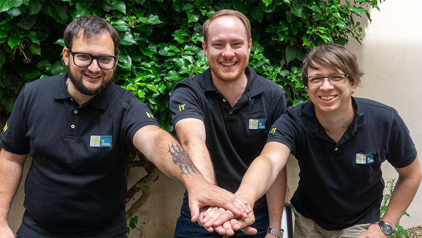 IT is easy-Team (v. l.): Stefan Petrovic, Geschäftsführer Sebastian Fessl und Matthias Keiblinger. 