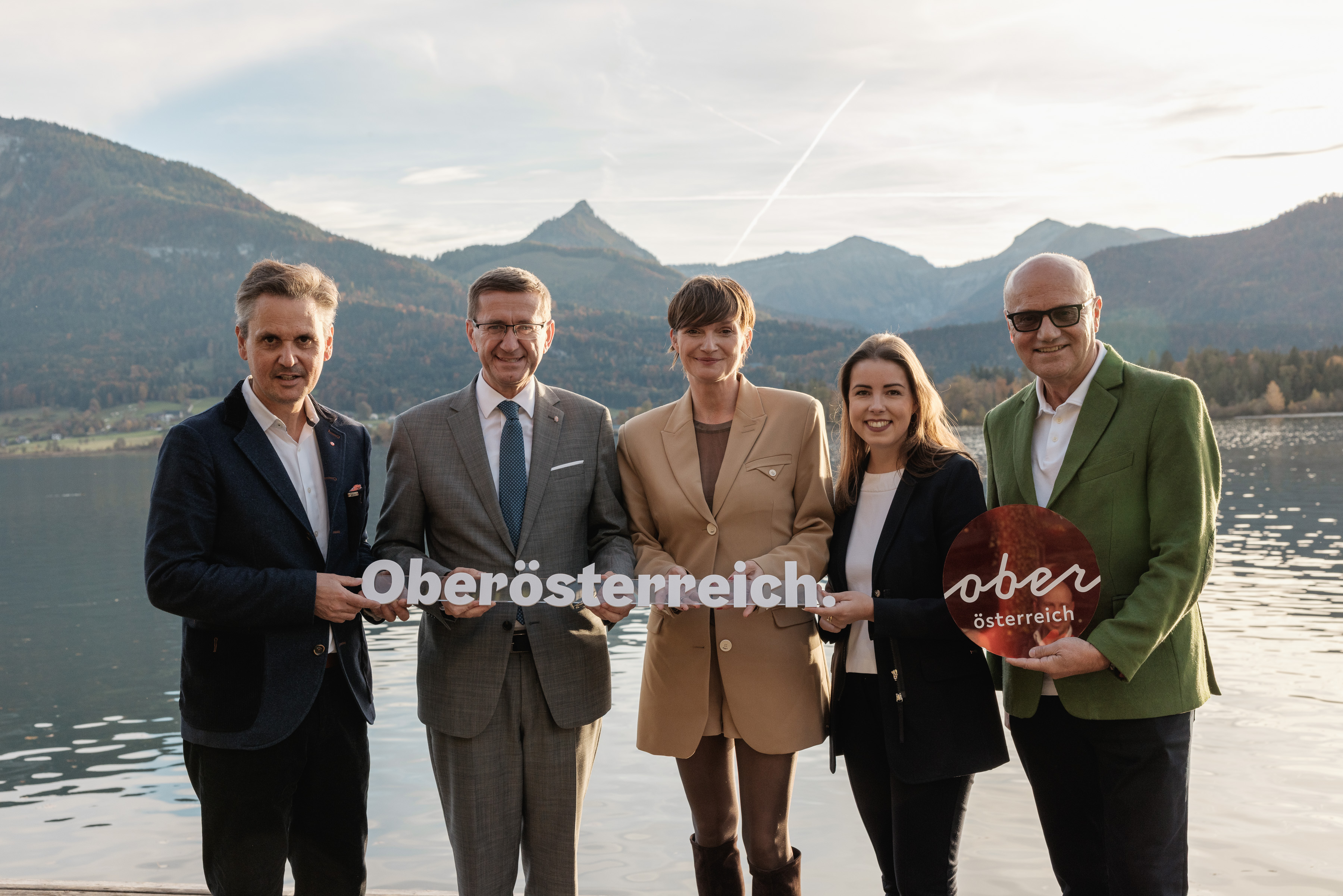 v.l.: Andreas Winkelhofer (OÖ Tourismus), Landesrat Markus Achleitner, Astrid Steharnig-Staudinger (Österreich Werbung), WKOÖ-Vizepräsidentin Lisa Sigl, Robert Seeber (Vorsitzender Strategieboard)