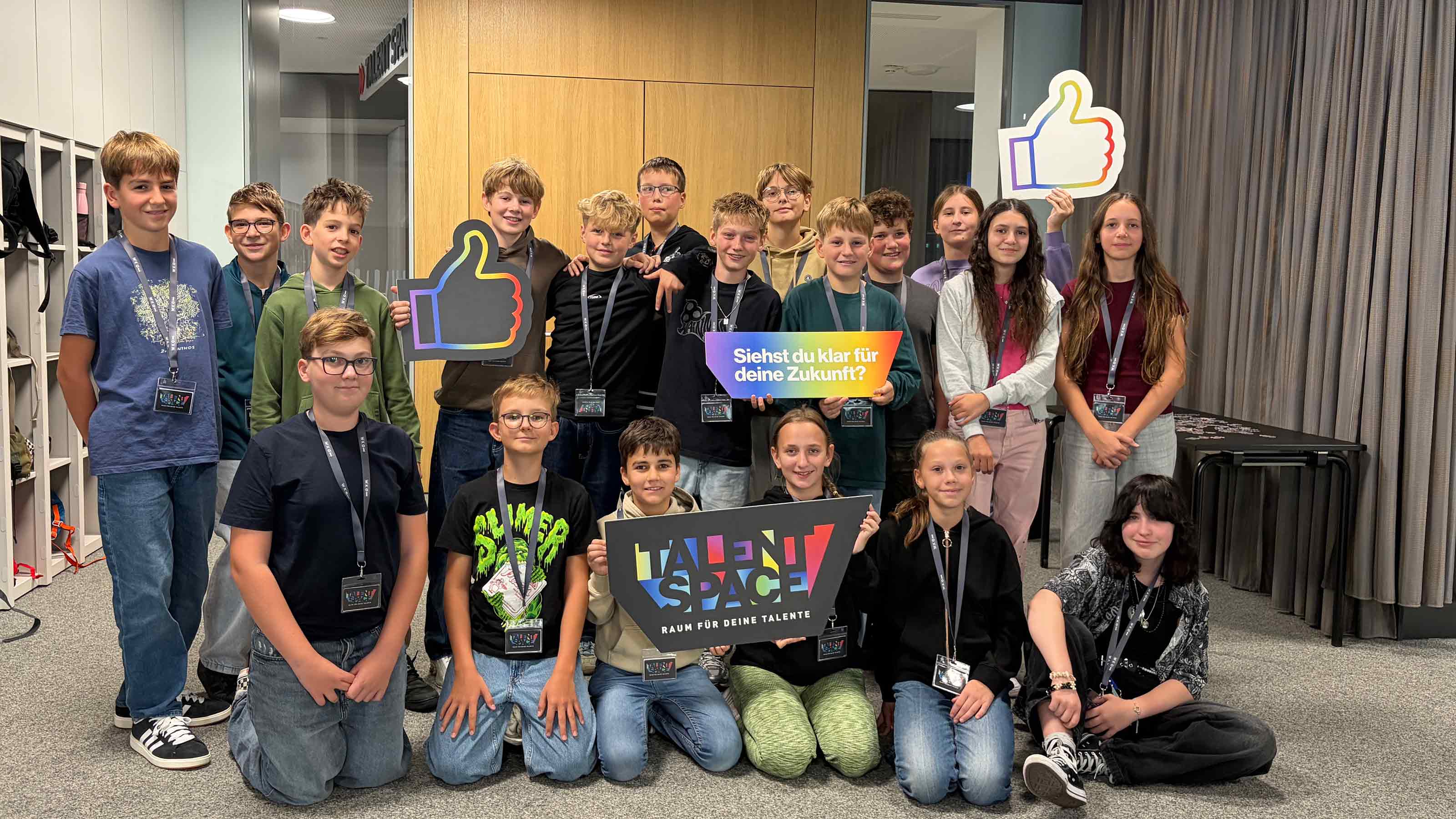 Sch&uuml;lerinnen und Sch&uuml;ler des BRG Steyr im Talent Space der WKO&Ouml;.