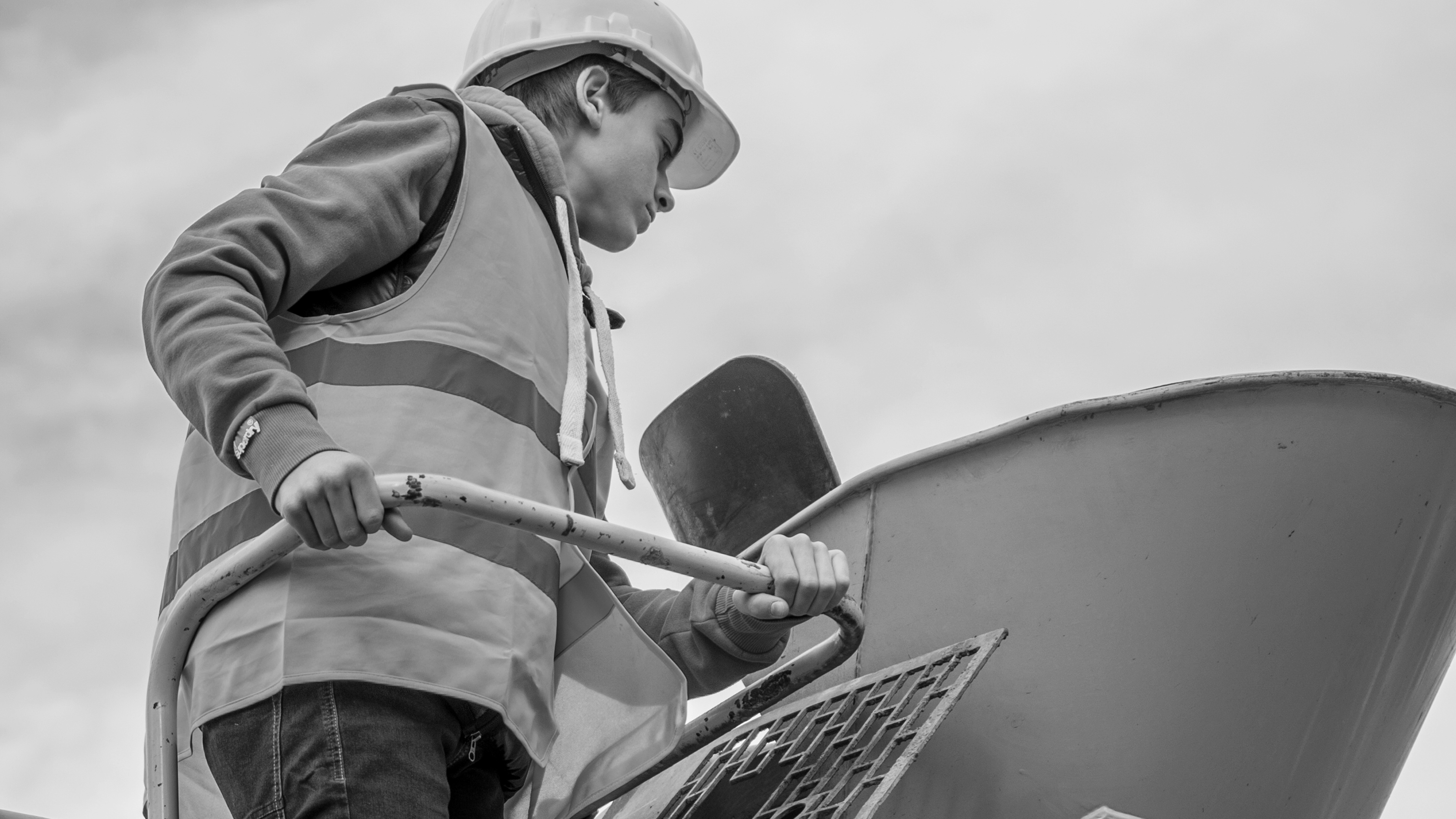 Betonwarenerzeuger:in und Transportbetontechniker:in