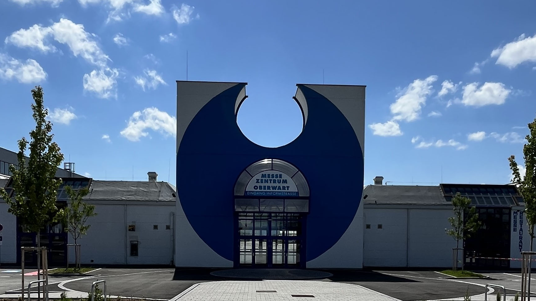 Frontalansicht der Messe Oberwart