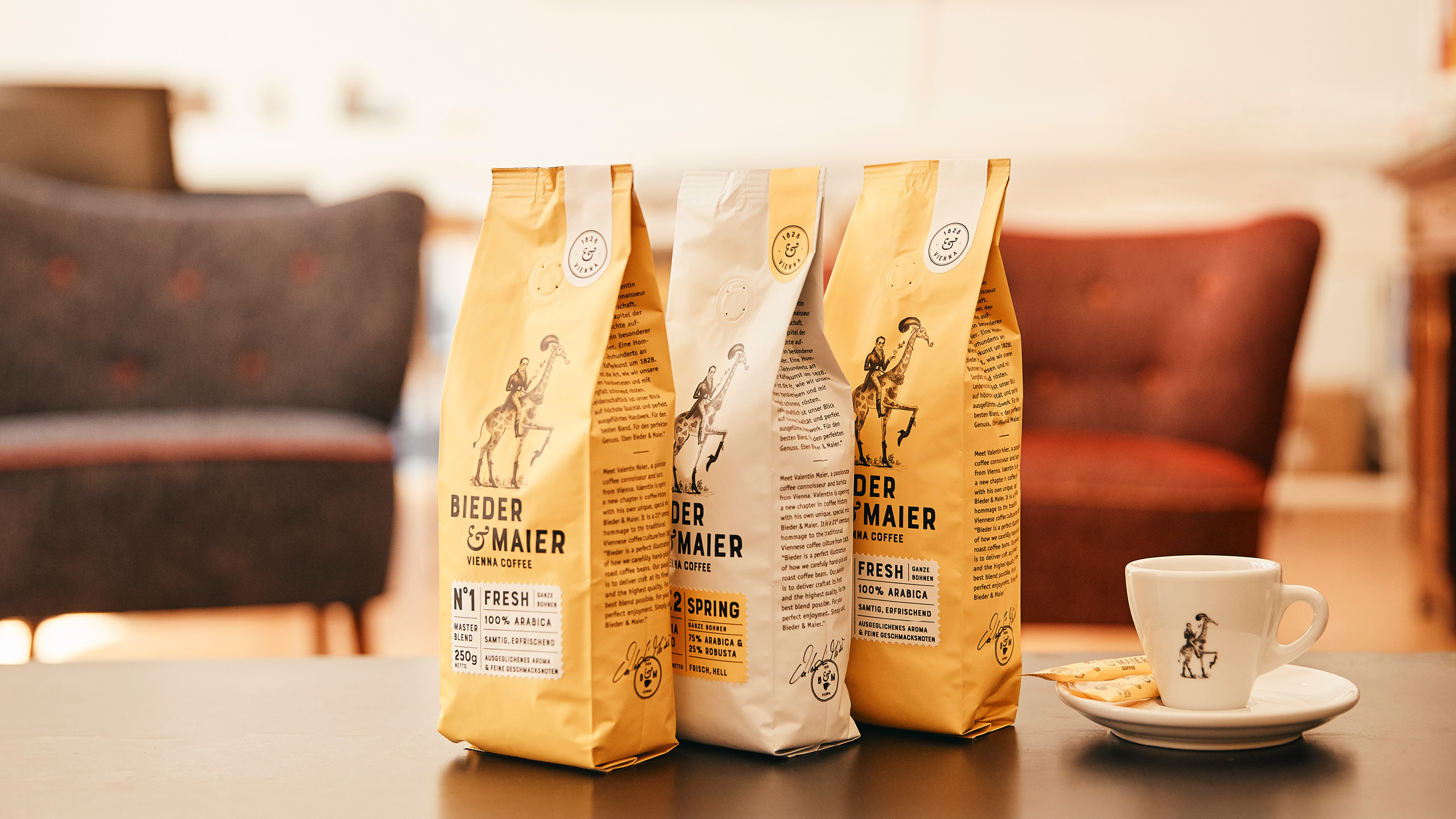 Bieder Maier drei Kaffeepackungen