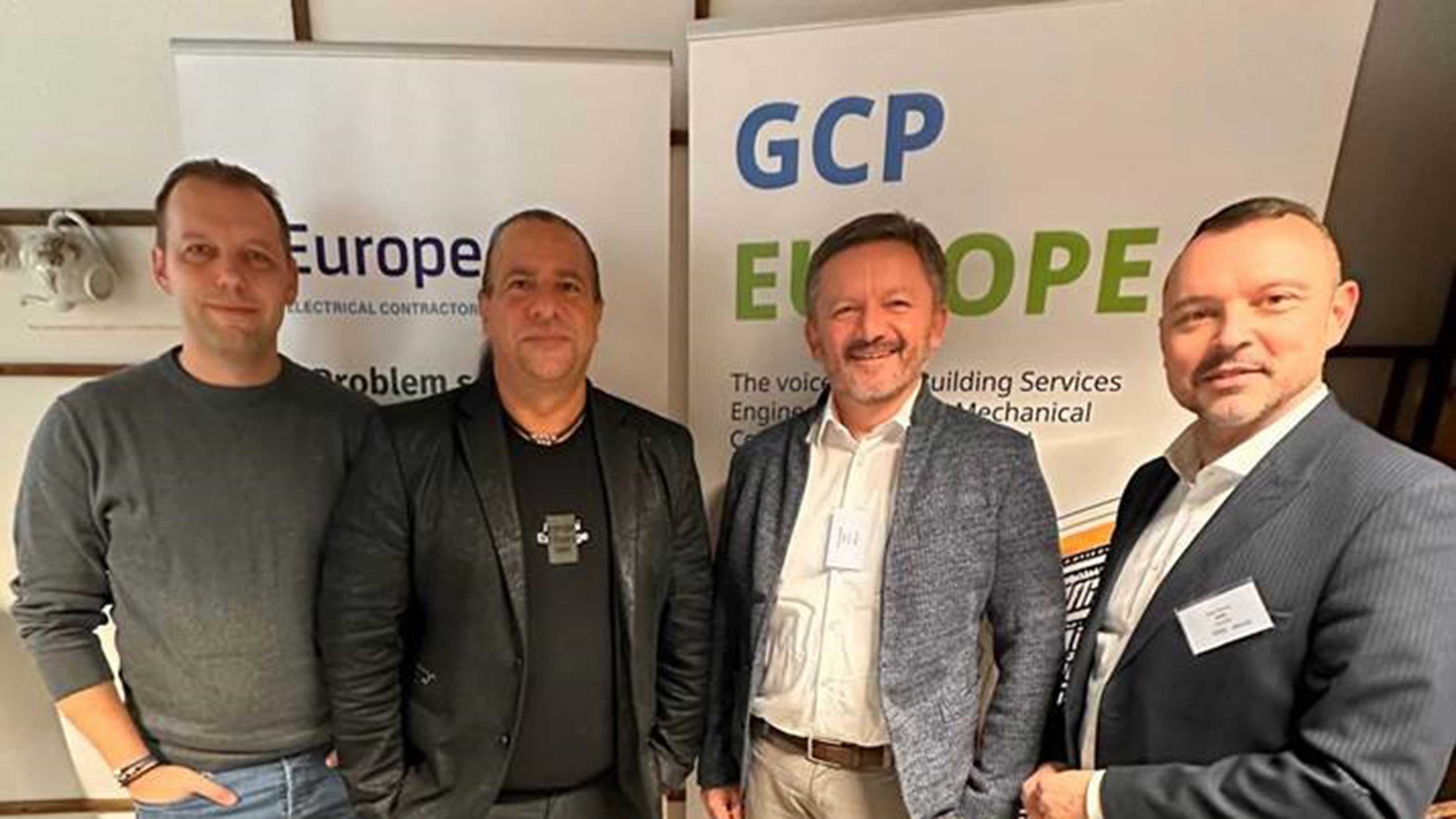 Mattes, Bräuer, Berger und Morolz bei der Generalversammlung des Europäischen Elektro-Verbandes EuropeOn in Brüssel 