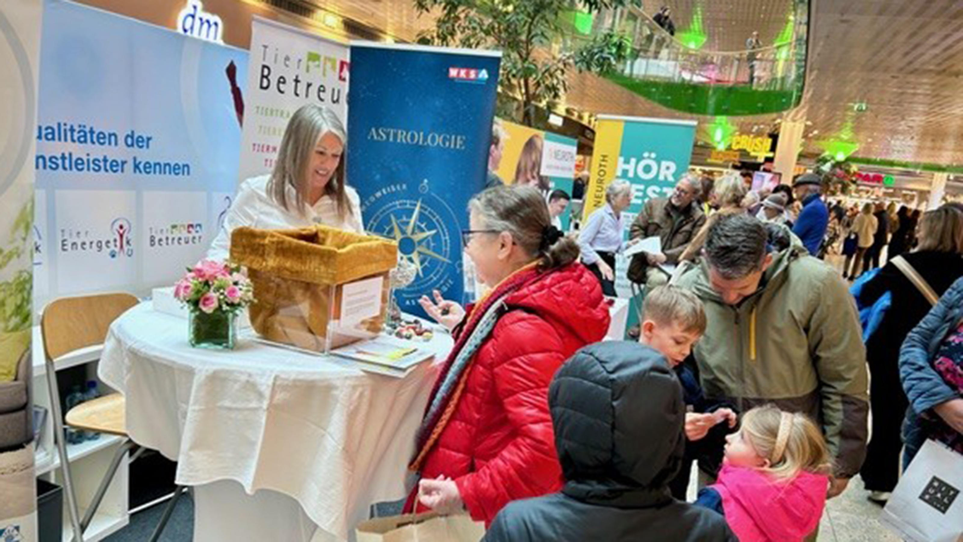 Persönliche Dienstleister beim SN-Gesundheitstag 2025 im Europark