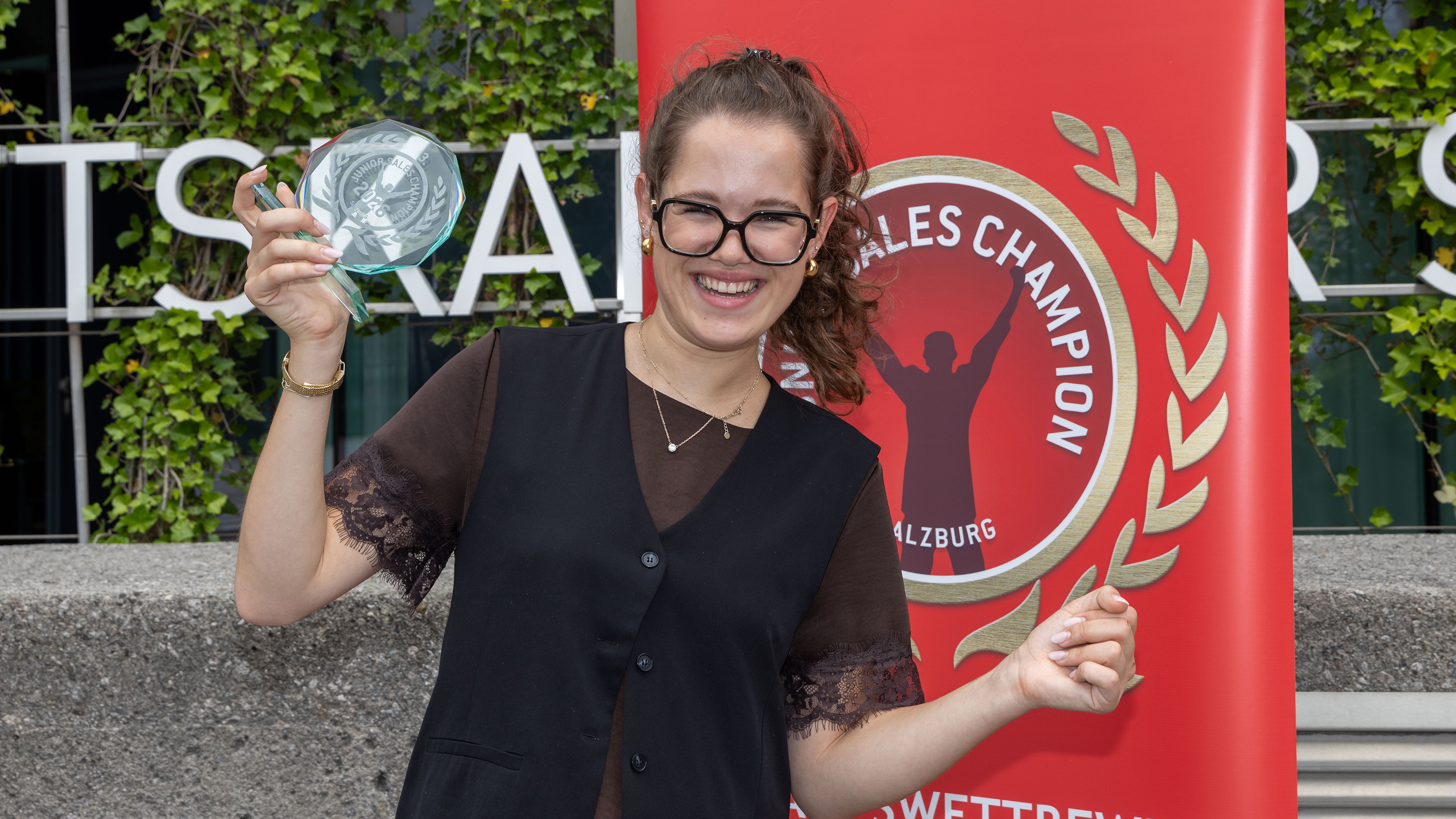 Die Pinzgauerin Elena P&ouml;hl wird u.a. Salzburg beim &bdquo;Junior Sales Champion National 2026&ldquo; vertreten.