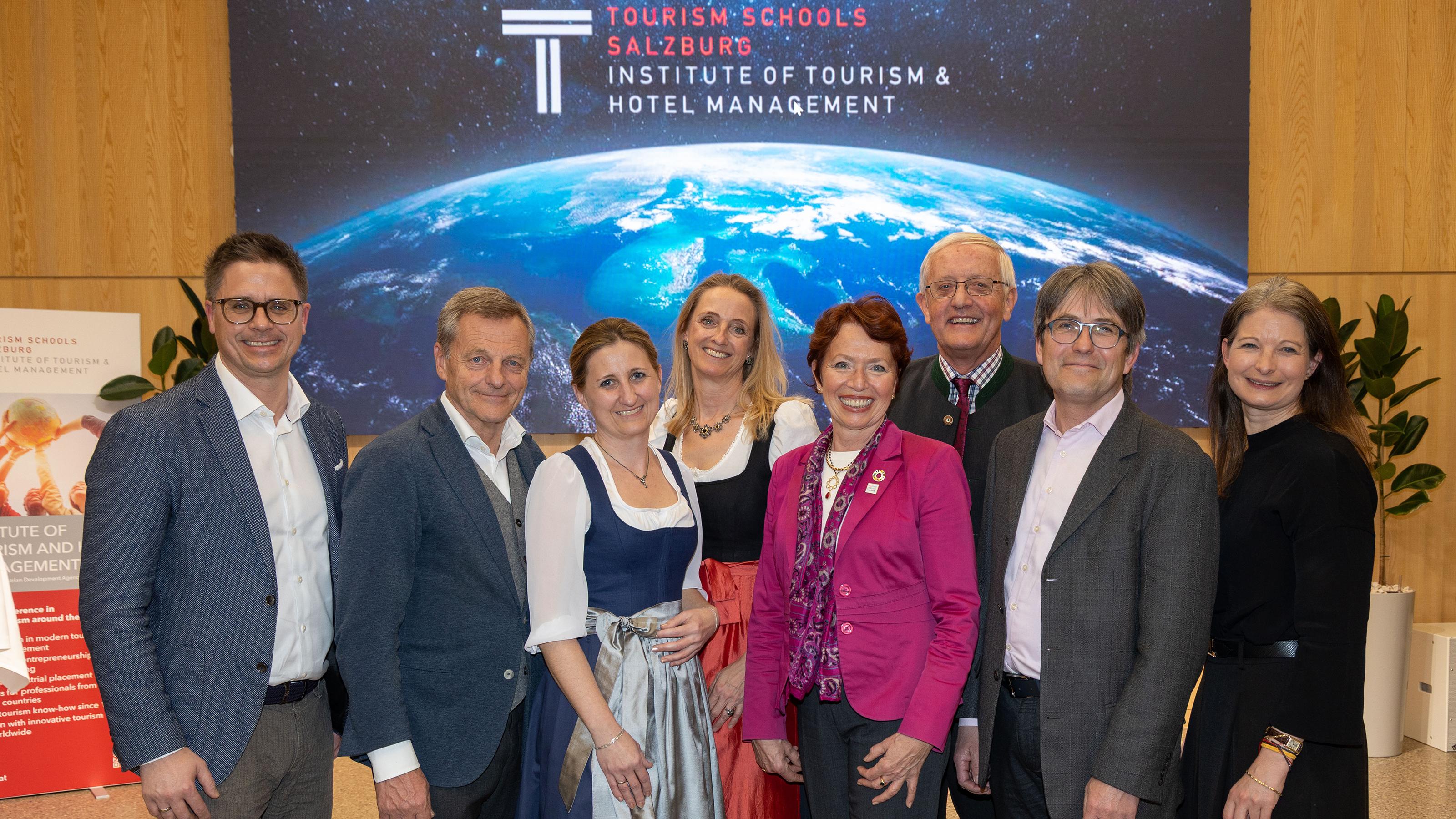 TS Salzburg/Camera Suspicta-Susi Berger