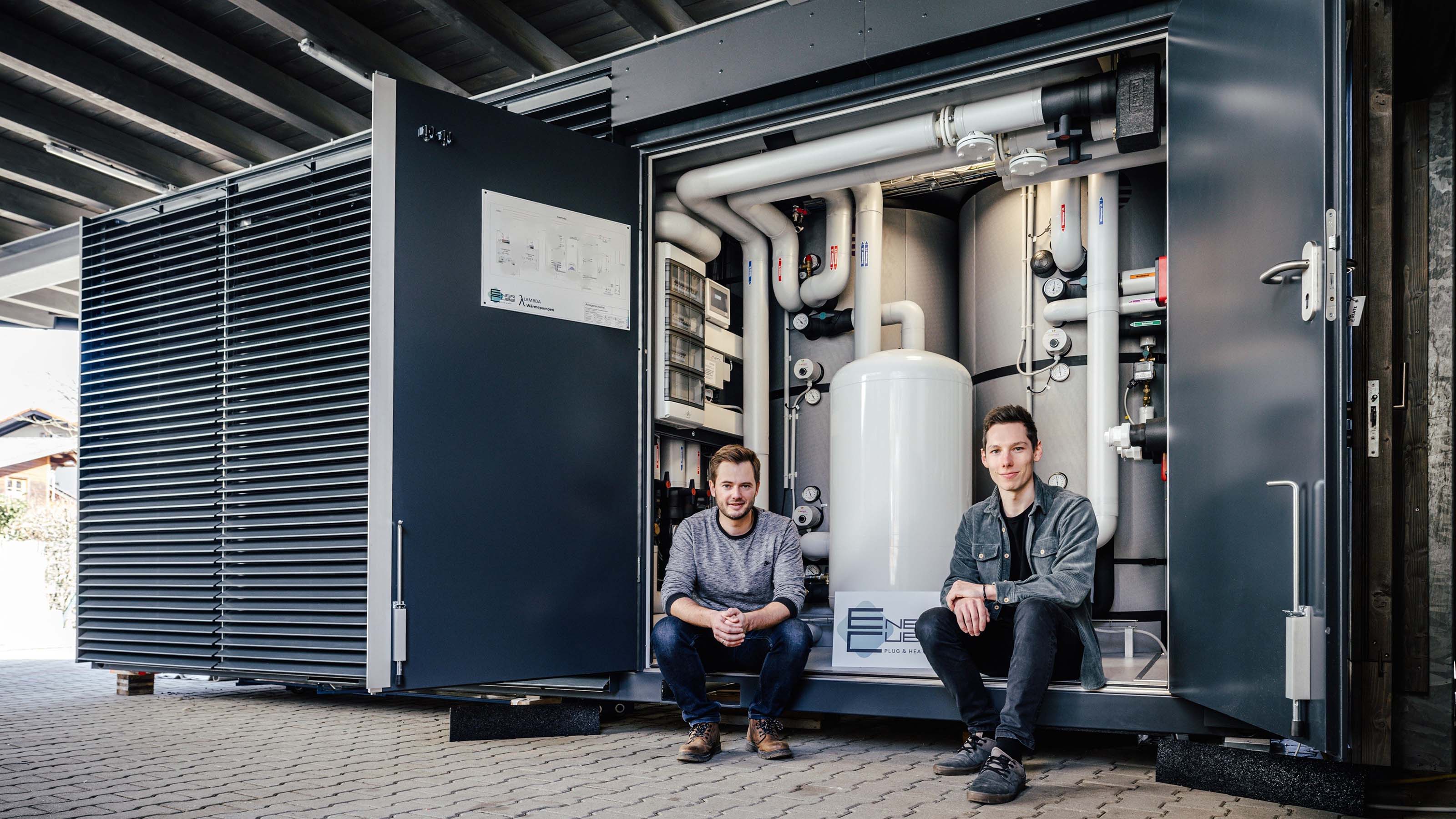 Sind mit ihren W&auml;rmepumpen-Systemen vor allem in Deutschland erfolgreich: David Riedl und Laurenz Sutterl&uuml;ty. 