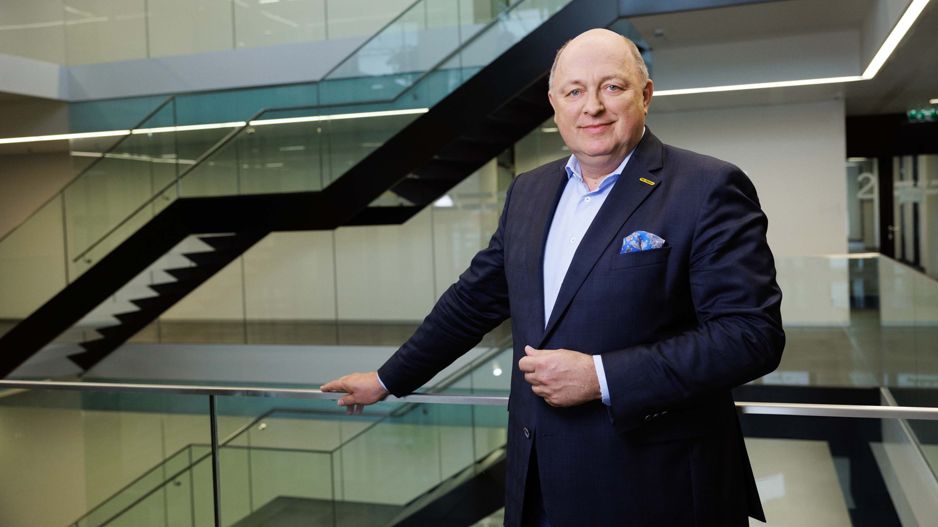 Andreas Klauser ist für das laufende Geschäftsjahr 2024 vorsichtig optimistisch. Prognosen sind nach Ansicht des Palfinger-CEOs aber schwierig. 