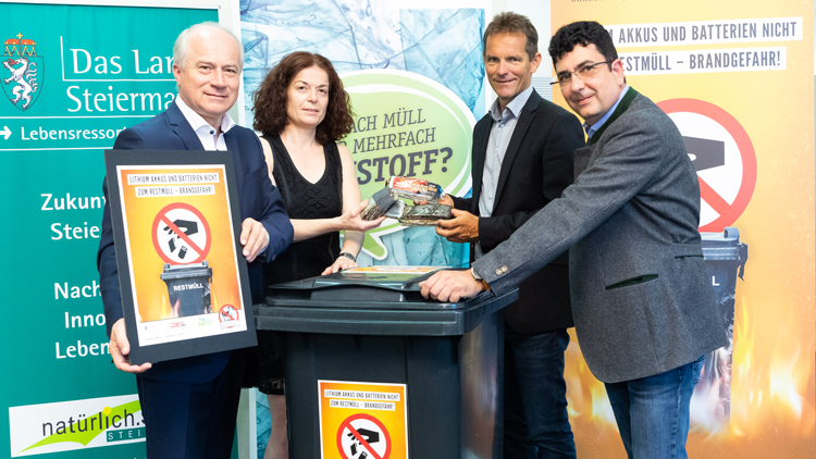 v.l.n.r.: LR &Ouml;k.-Rat Johann Seitinger, Dr. Ingrid Winter, Dr. Christian Schreyer und Ing. Andreas S&auml;umel
