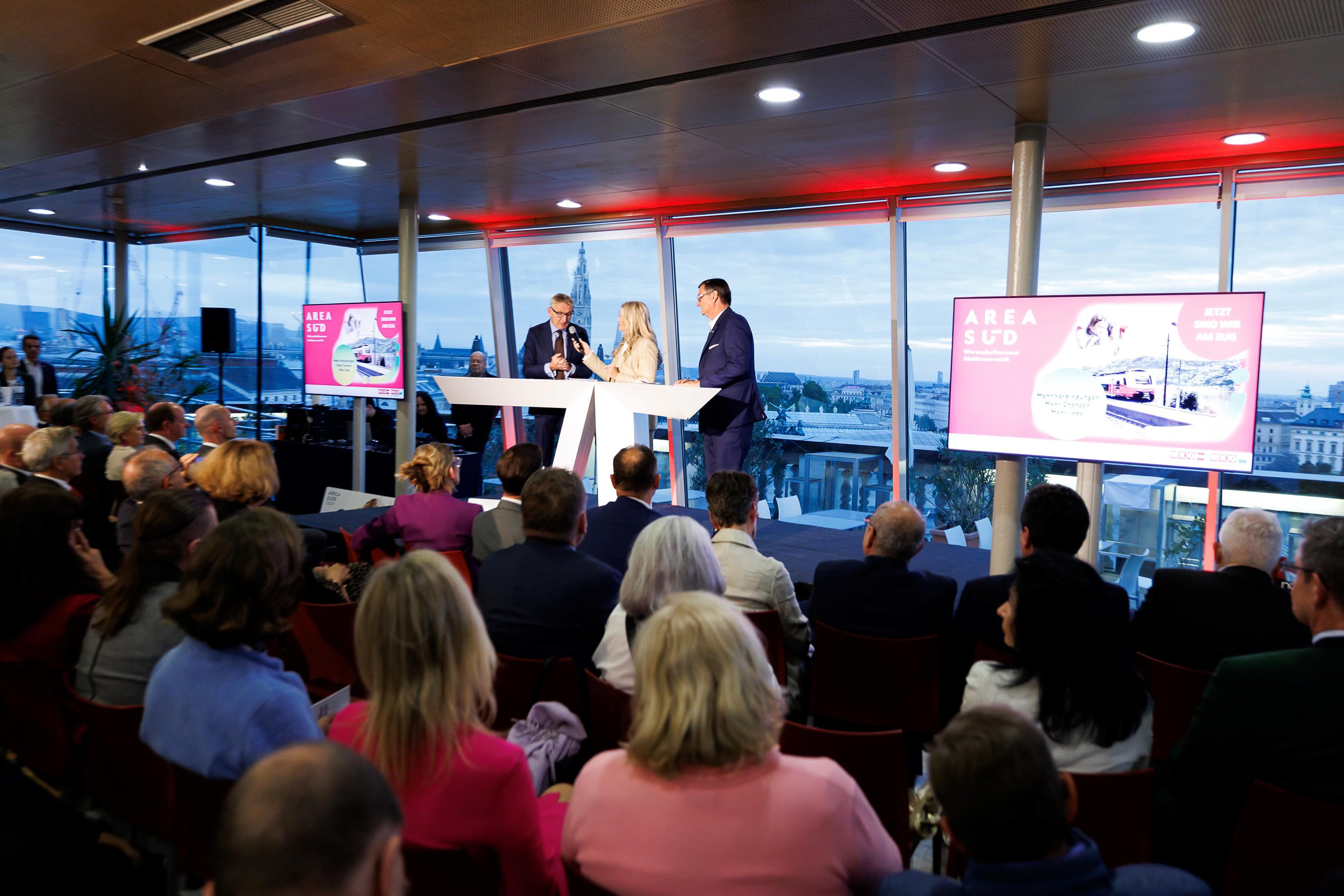 Das Justizcafe in Wien bot den würdigen Rahmen für die Präsentation der AREA SÜD