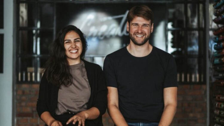 Jasmin Dhanani und J&uuml;rgen Neubauer, Gr&uuml;nder vor artSIP